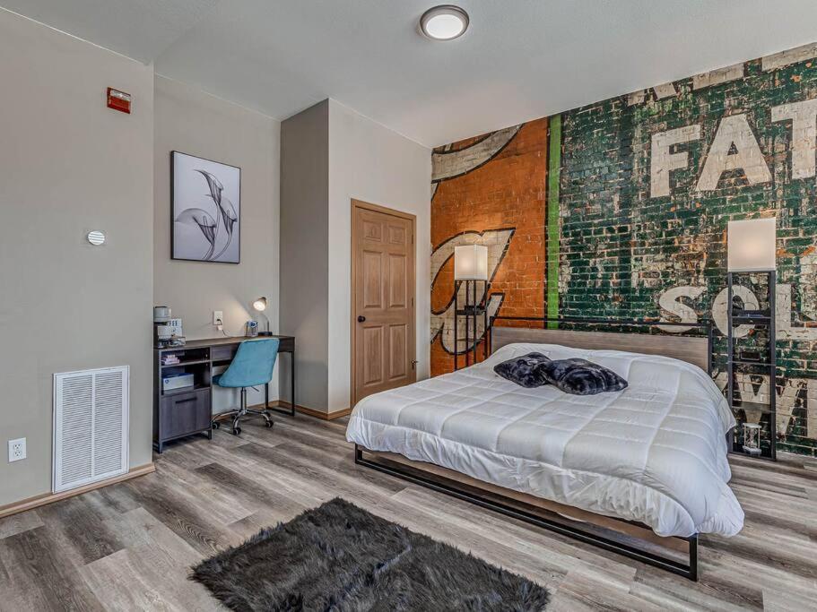 Deluxe Studio In Historic Downtown Building! Bartlesville Kültér fotó